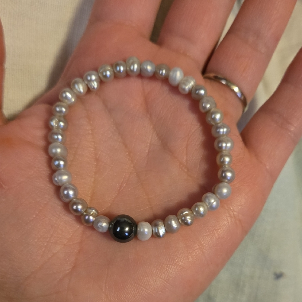 Pearl/Shell Bracelet